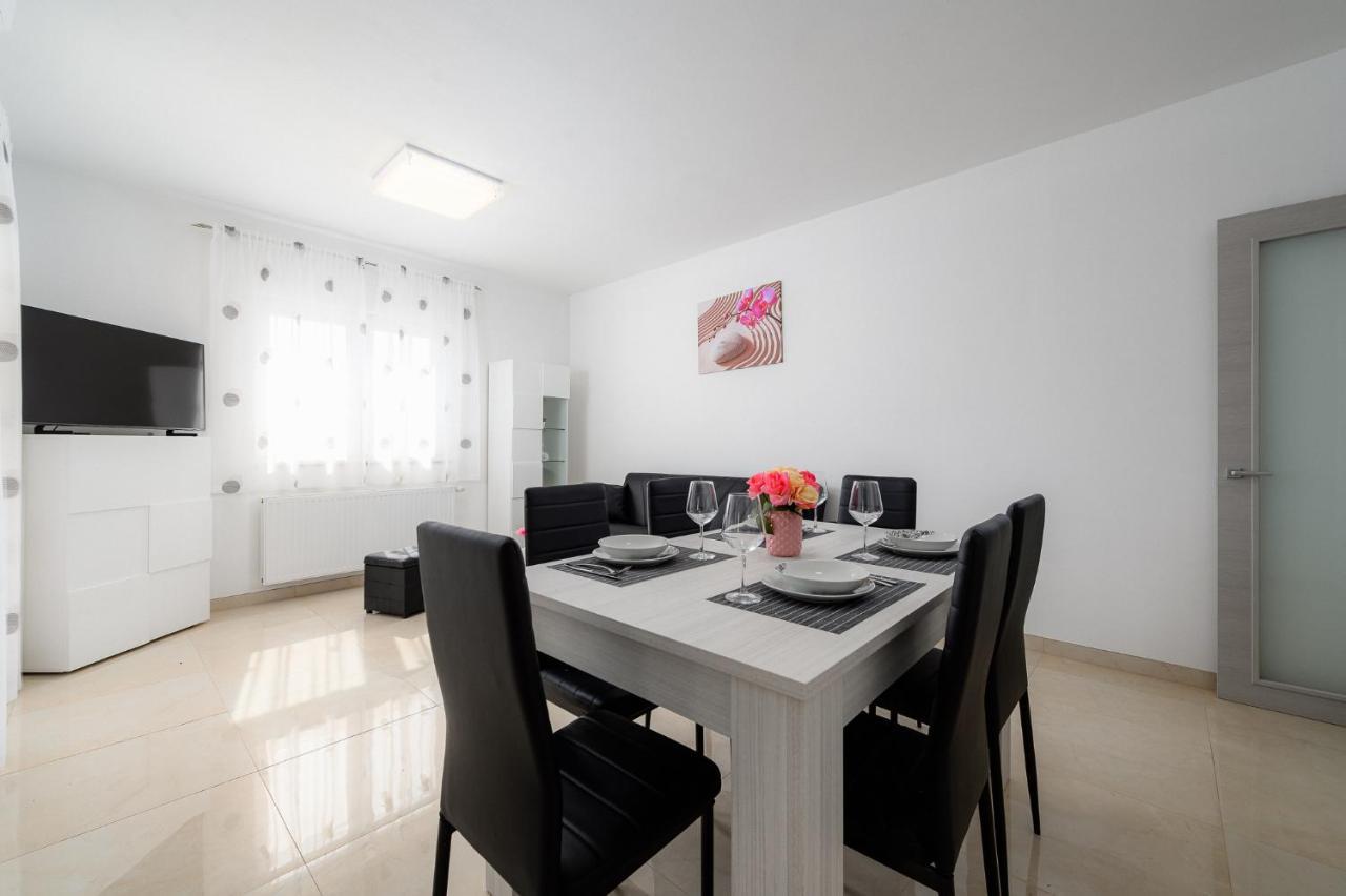 Stancija Amoroso Porec Apartments Exterior foto